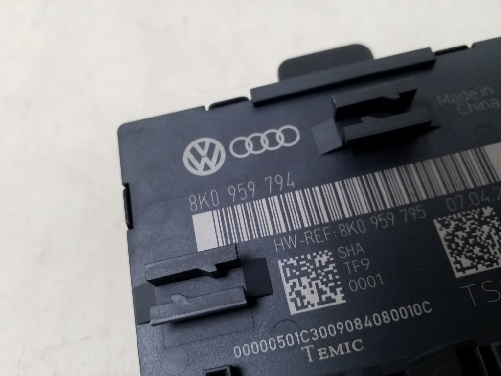 AUDI A4 B8/8K (2011-2016) Aizmugurējo labo durvju vadības bloks 8K0959794 24958170