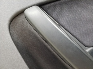  Upholstery of rear side doors 