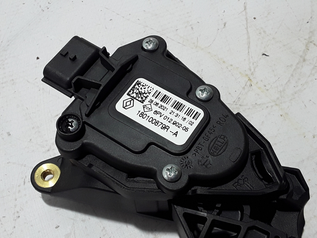 RENAULT Captur 2 generation (2019-2023) Throttle Pedal 180100879R 20995799