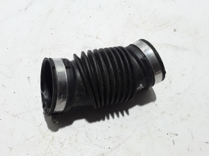  Air intake hose 