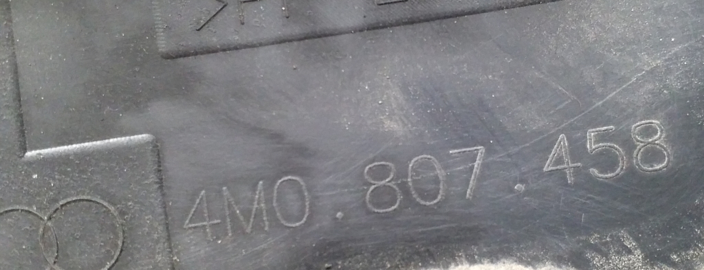 AUDI Q7 4M (2015-2024) Højre bageste kofangerbeslag 4M0807458 24958049