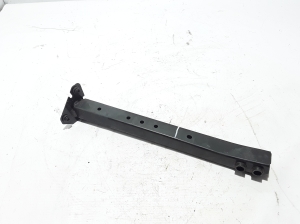   Front subframe bracket  - 758255533R 