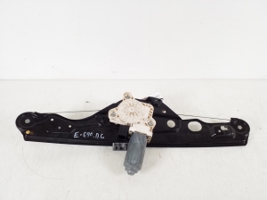 Rear side door window regulator and its parts