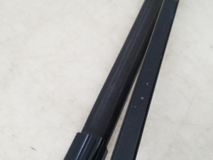  Windshield wiper blade 