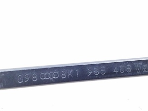  Windshield wiper blade 