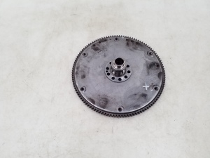  Clutch flywheel 