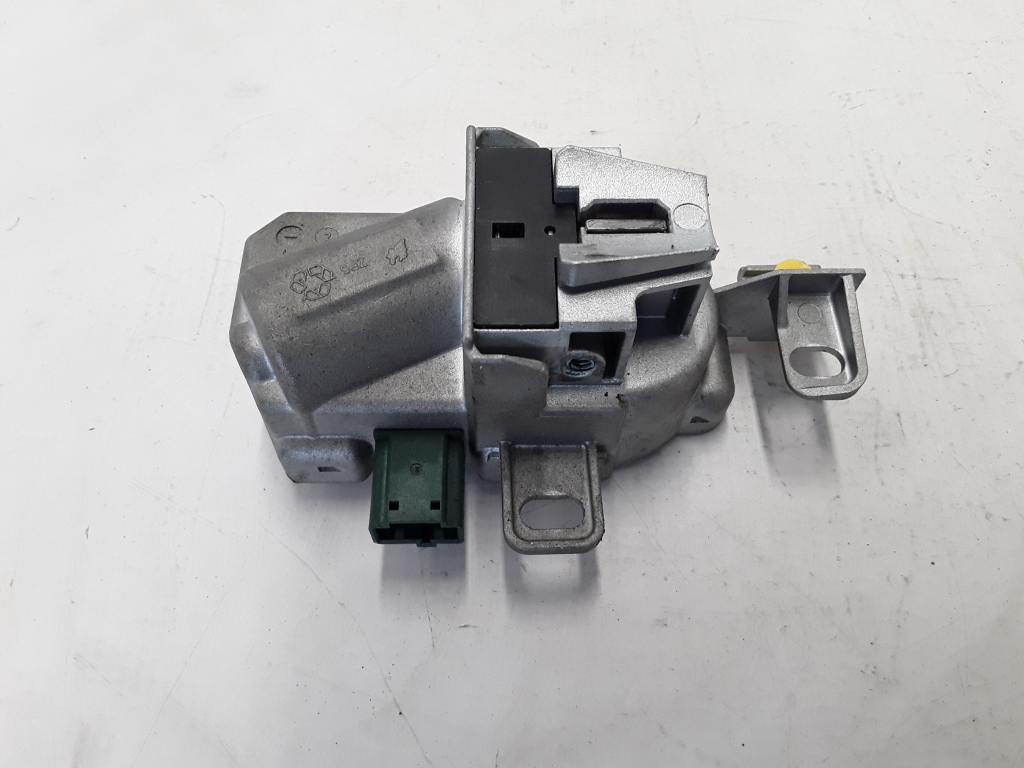 Used VOLVO V70 Steering wheel locking mechanism 31202090