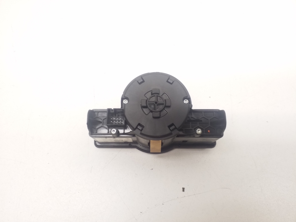 MERCEDES-BENZ E-Class W212/S212/C207/A207 (2009-2016) Headlight Switch Control Unit A2129050551 21864301