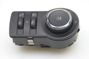 Headlight switch - 13301757