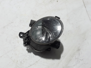 Front bumper fog light - 31213102