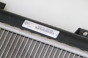 Volkswagen Passat B7 (2010–2014) Motorkühler 3C0121253AR - 4