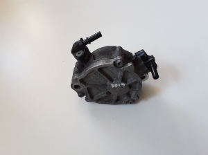 Peugeot 3008 (2016–2026) Vaakumpump 9804021880 - 2