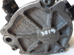 Peugeot 3008 (2016–2026) Vaakumpump 9804021880 - 3