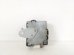 TOYOTA Corola Verso E12 (2001–2004) Centrālās atslēgas vadības bloks 89741-13040 - 3