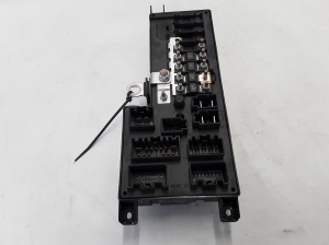 VOLVO V70 II (2000–2007) Interior fuse box 30728008 - 4