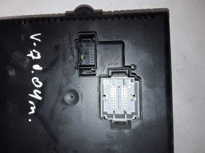 VOLVO V70 II (2000–2007) Kaitsmekarp salongis 8676391 - 5