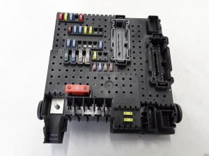 Interior fuse box - 8676391