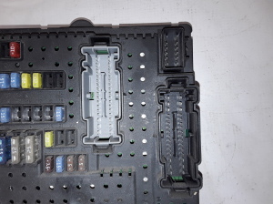 VOLVO V70 II (2000–2007) Kaitsmekarp salongis 8676391 - 6