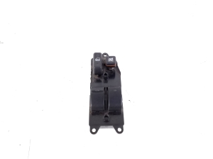 Fensterheberschalter vorne - 84820-02111