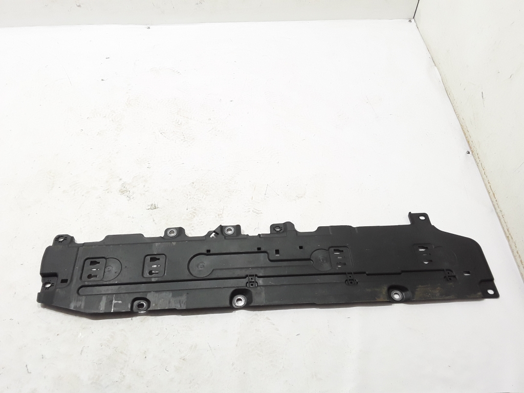 VOLVO V60 2 generation (2018-2023) Right Side Underbody Cover 32260495 20995971