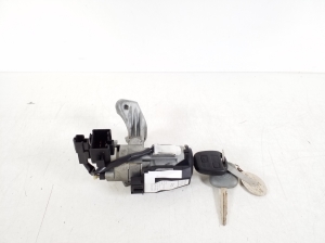 TOYOTA Corolla (2001–2007) Ignition switch - 2