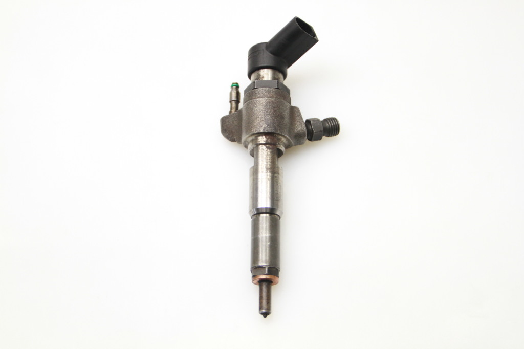 Used Ford Focus Fuel injector 9674973080