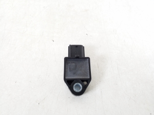TOYOTA Corolla (2001–2007) Airbagsensor 89831-02010 - 2