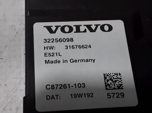 VOLVO V60 (2018–2026) Trunk lid control module 32256098 - 3