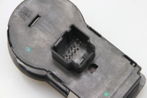 Chevrolet Cruze (2009–2015) Headlight switch 13301764 - 2