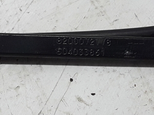 RENAULT Mascott (1999–2010) Esiklaasi puhasti hoob 8200072778 - 3