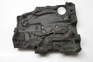 Volkswagen Passat CC CC (2008–2017) Engine cover 03L103925AM - 2
