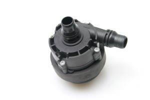 Auxiliary water pump - 8605322