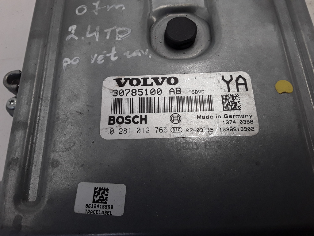 VOLVO S80 2 generation (2006-2020) Engine Control Unit ECU 30785100AB 22300187