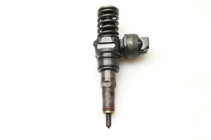  Fuel injector 