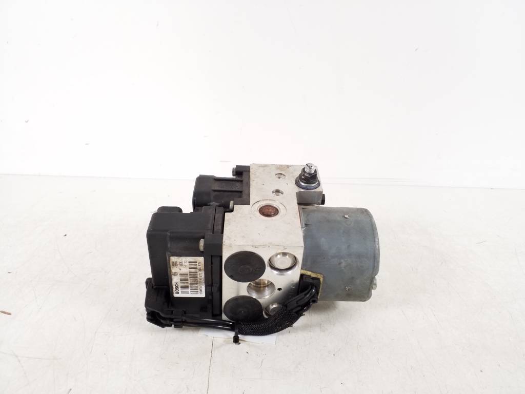 TOYOTA Corolla 9 generation E120/E130 (2000-2007) ABS Pump 89541-02030 21438797