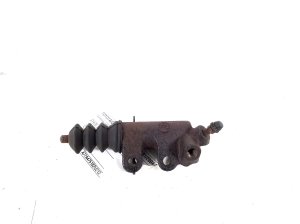 TOYOTA Corolla (2004–2007) Siduri töösilinder 31470-12111 - 2