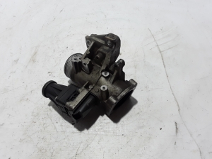  EGR valve 