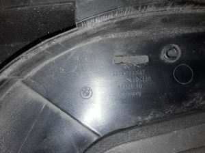 BMW 5 SERIES F11 (2010–2017) Engine cover 7802847 - 2