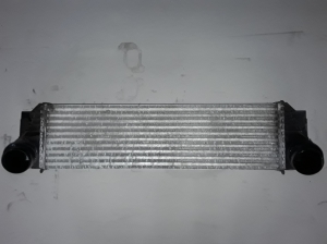   Intercooler radiator 