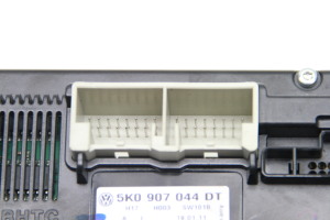Volkswagen Tiguan (2007–2016) Heater control panel 5K0907044DT - 4