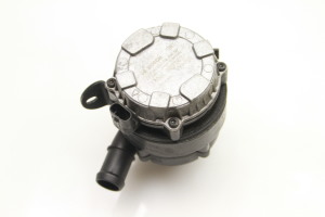 Volkswagen Golf VII (2012–2026) Auxiliary water pump 04L965567 - 3