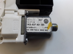 Volkswagen Golf VI (2008–2013) Esiukse aknatõstuki mootor 1K5837401BE - 2
