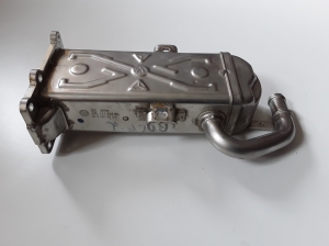  EGR valve cooler 