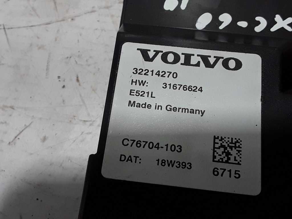 VOLVO XC60 2 generation (2017-2024) Блок управления крышки багажника 32214270 20997074