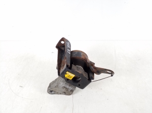 TOYOTA Corolla (2001–2007) Engine mount 12305-0D051 - 2