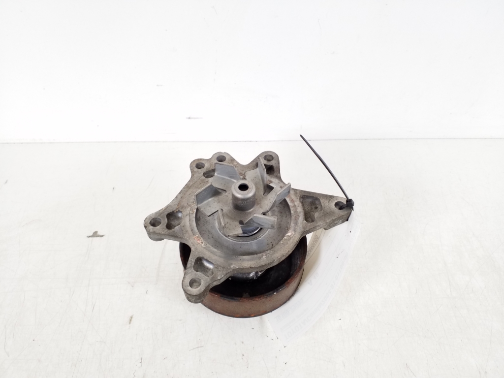 TOYOTA Corolla 9 generation E120/E130 (2000-2007) Pompe à eau 16100-29095 21438665