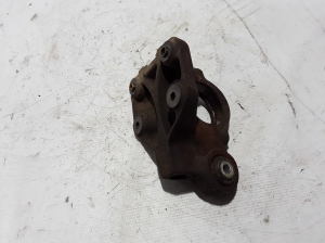  Front axle bracket 