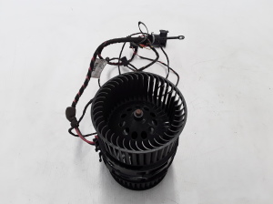 RENAULT Megane III (2008–2016) Salongi puhuri mootor 272104937R - 2