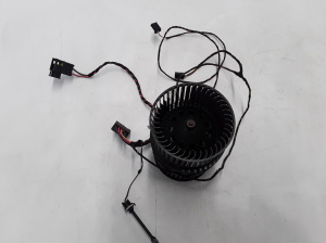 RENAULT Megane III (2008–2016) Salongi puhuri mootor 272104937R - 3