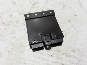  Trunk lid control module 